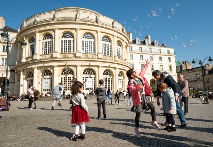 place-de-la-mairie-rafaelperezkamaleon